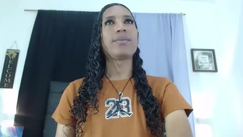 Snapshot of miacoock chatting on 11/06/25, 01:23 MiaCoock online show from 11/06/25, 01:23