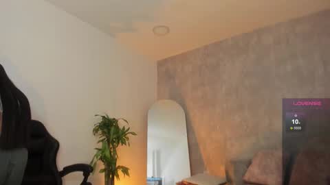 miacooper online show from 09/27/25, 12:21