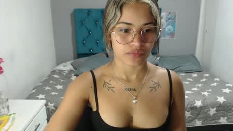 Snapshot of miacumgirl chatting on 03/30/26, 12:17 miacumgirl online show from 03/30/26, 12:17