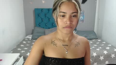 Snapshot of miacumgirl chatting on 04/10/26, 12:21 miacumgirl online show from 04/10/26, 12:21