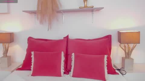 Snapshot of miaebony_ chatting on 01/28/25, 09:08 Call me Mia online show from 01/28/25, 09:08