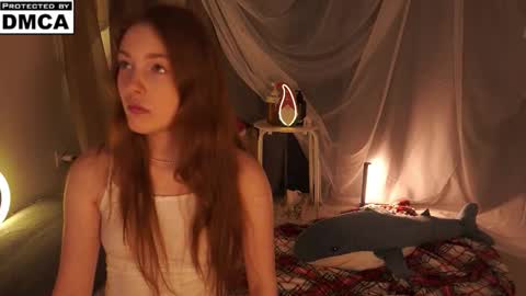 Snapshot of miafleur chatting on 11/23/25, 08:41 Mia online show from 11/23/25, 08:41