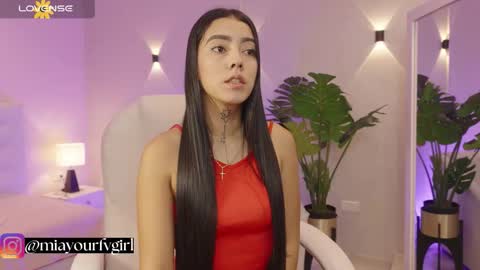 Mia Gomez online show from 10/16/25, 01:45