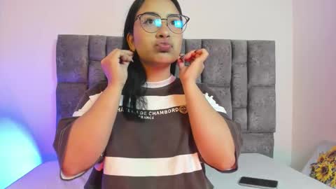 miah new independent model acount online show from 10/30/25, 02:13