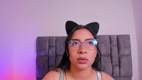 miah new independent model acount online show from 11/13/25, 01:15