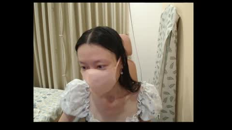 Snapshot of miahchan68 chatting on 06/07/26, 02:43 miahchan68 online show from 06/07/26, 02:43