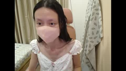 Snapshot of miahchan68 chatting on 06/24/26, 05:34 miahchan68 online show from 06/24/26, 05:34