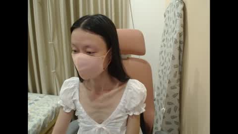 Snapshot of miahchan68 chatting on 07/10/26, 04:09 miahchan68 online show from 07/10/26, 04:09