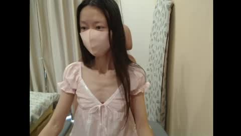 Snapshot of miahchan68 chatting on 07/18/26, 12:04 miahchan68 online show from 07/18/26, 12:04