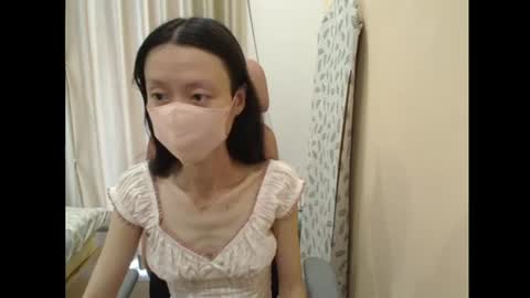 Snapshot of miahchan68 chatting on 07/19/26, 08:51 miahchan68 online show from 07/19/26, 08:51