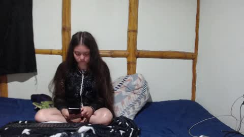 Mia  Sam online show from 02/15/25, 02:04