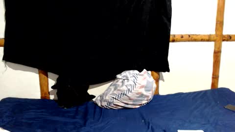 Mia  Sam online show from 09/15/25, 03:28