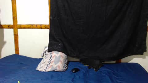 Mia  Sam online show from 10/01/25, 12:49