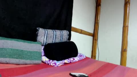 Mia  Sam online show from 05/03/26, 07:53