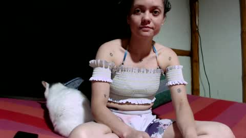 Mia  Sam online show from 05/04/26, 10:39