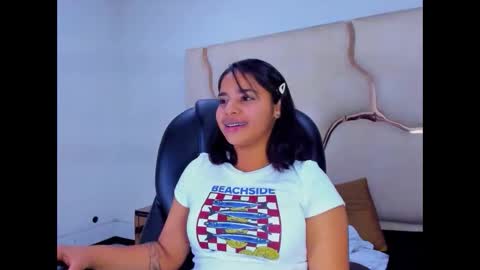 Snapshot of miahsex69 chatting on 11/08/25, 06:13 miahsex69 online show from 11/08/25, 06:13