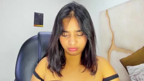 Snapshot of miahsex69 chatting on 11/14/25, 04:22 miahsex69 online show from 11/14/25, 04:22