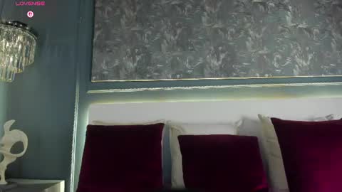 Mia  online show from 06/16/26, 03:31