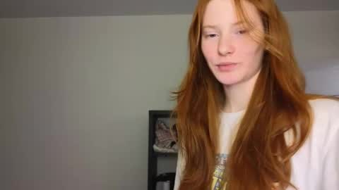 milanaaaa online show from 02/19/25, 09:36