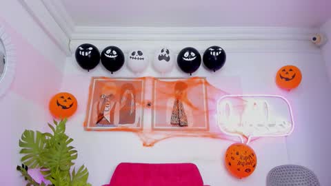 Mia Khalifa online show from 11/02/25, 03:42