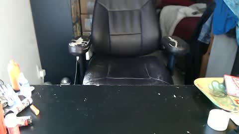 Snapshot of miaking chatting on 10/03/25, 05:54 Mark online show from 10/03/25, 05:54