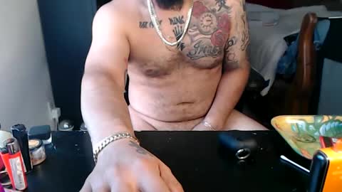 Snapshot of miaking chatting on 10/08/25, 05:54 Mark online show from 10/08/25, 05:54