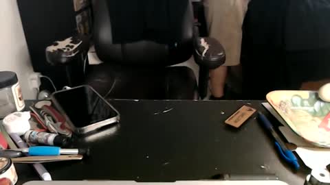 Mark online show from 11/27/25, 04:47