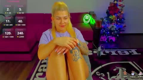 Mia Kittyy online show from 12/16/25, 02:05