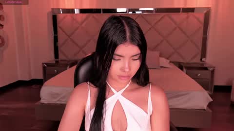 Call me Mia  online show from 05/05/26, 07:00