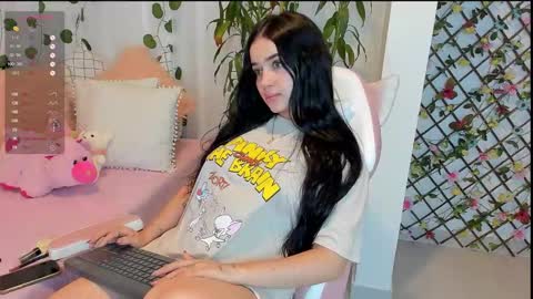 mia 600am-1000am Colombia time online show from 12/19/24, 10:10