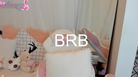 mia 600am-1000am Colombia time online show from 11/16/25, 02:06