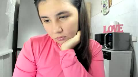 MiaMarrone online show from 11/25/25, 04:07