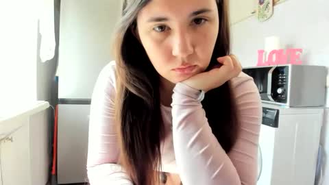 Snapshot of miamarrone chatting on 05/02/26, 10:42 MiaMarrone online show from 05/02/26, 10:42