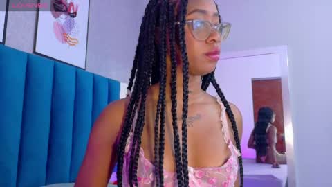 Mia  online show from 04/27/26, 12:36