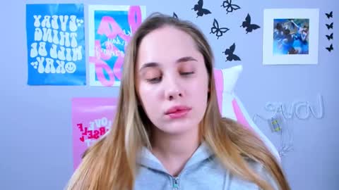 miamilas online show from 12/25/24, 04:33