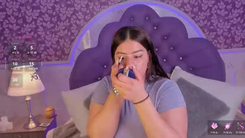 Mia   -5 7001400 Follow  online show from 09/24/25, 01:03