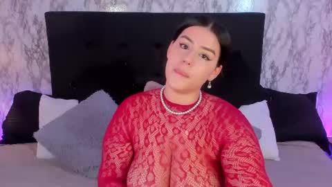 Mia   -5 7001400 Follow  online show from 06/13/26, 01:31