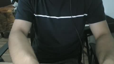 Snapshot of miamorr_ chatting on 10/17/25, 05:43 miamorr_ online show from 10/17/25, 05:43