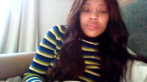 Snapshot of miamuffin8 chatting on 02/18/26, 01:51 MiaMuffn online show from 02/18/26, 01:51