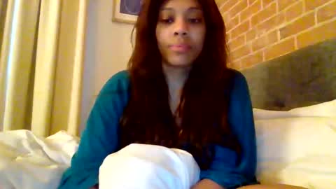 MiaMuffn online show from 05/03/26, 12:22
