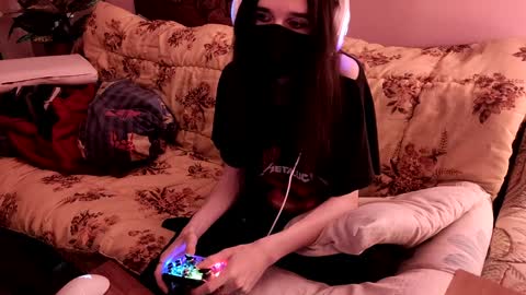 Snapshot of miaowhowl chatting on 01/28/25, 05:35 Kristien online show from 01/28/25, 05:35