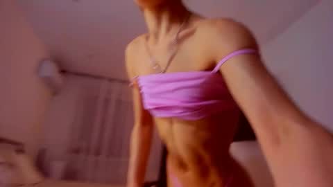 Snapshot of miapaw chatting on 01/31/26, 07:11 Mia online show from 01/31/26, 07:11