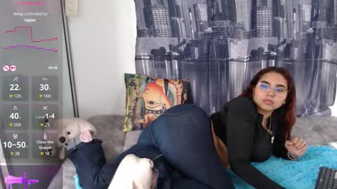 Snapshot of miapeyton chatting on 09/27/25, 08:36 Mia Peyton   online show from 09/27/25, 08:36