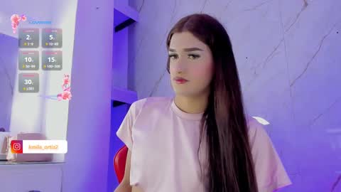 miapink_ofi_ online show from 09/09/25, 10:20