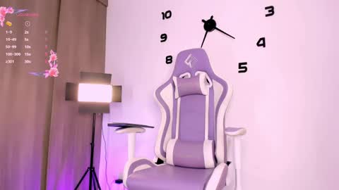Snapshot of miapink_ofii_ chatting on 04/29/26, 10:19 180126 - starts at 1400PM online show from 04/29/26, 10:19