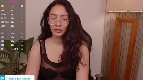 MIAPORTMANN online show from 02/22/26, 12:15