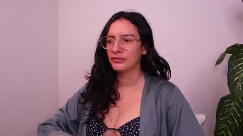 Snapshot of miaportman chatting on 07/06/26, 06:10 MIAPORTMANN online show from 07/06/26, 06:10