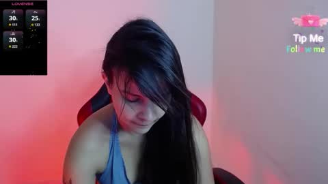 Snapshot of miarobinn_ chatting on 11/25/25, 08:47 miarobinn_ online show from 11/25/25, 08:47