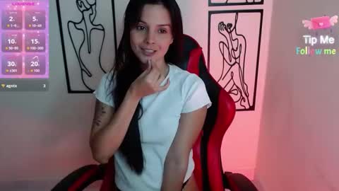 Snapshot of miarobinn_ chatting on 02/19/26, 04:03 miarobinn_ online show from 02/19/26, 04:03