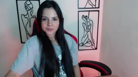 Snapshot of miarobinn_ chatting on 07/26/26, 12:12 miarobinn_ online show from 07/26/26, 12:12